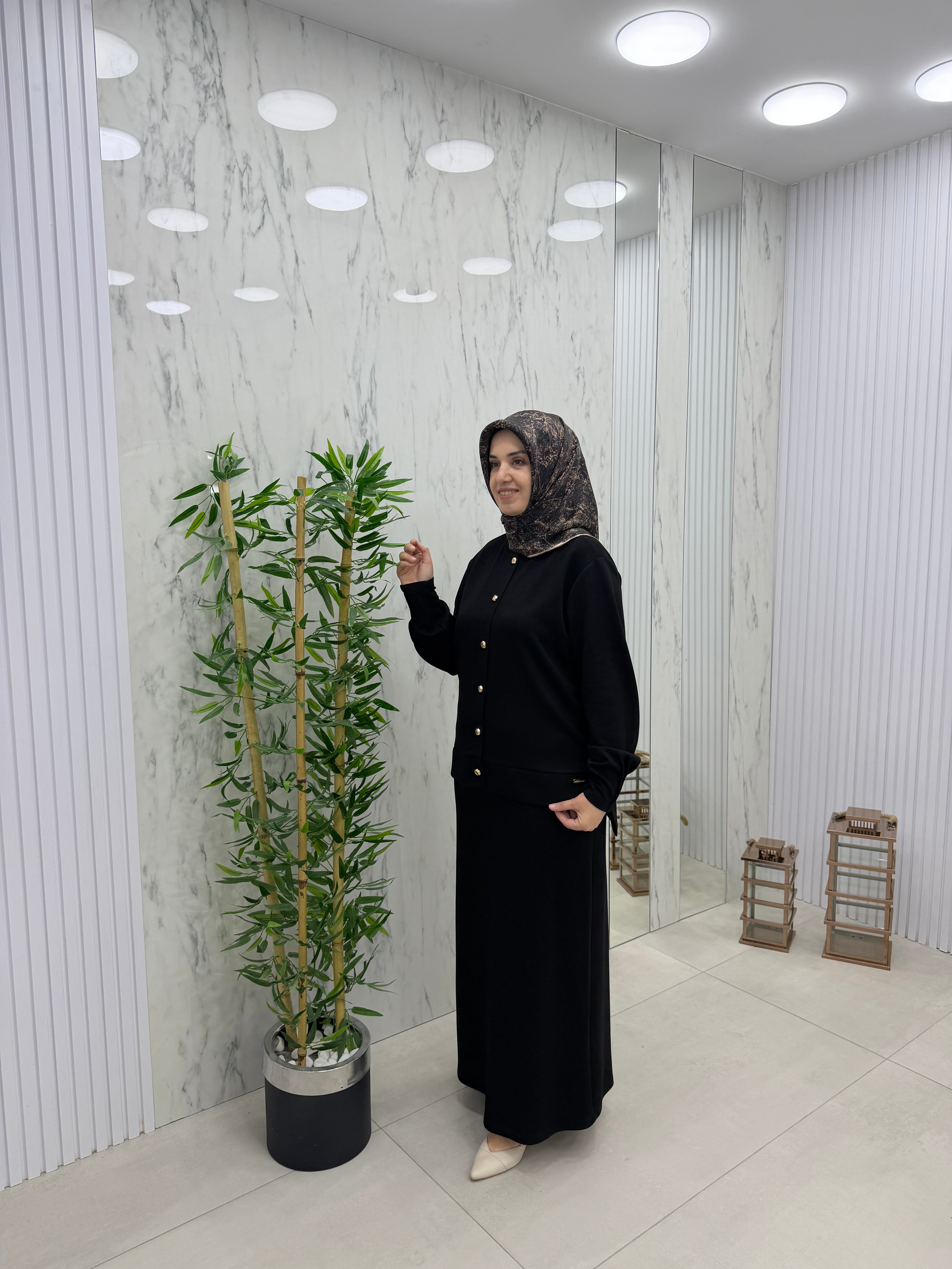 AYŞE AKAY MODAL DÜĞME DETAYLI ETEKLİ TAKIM(4004)