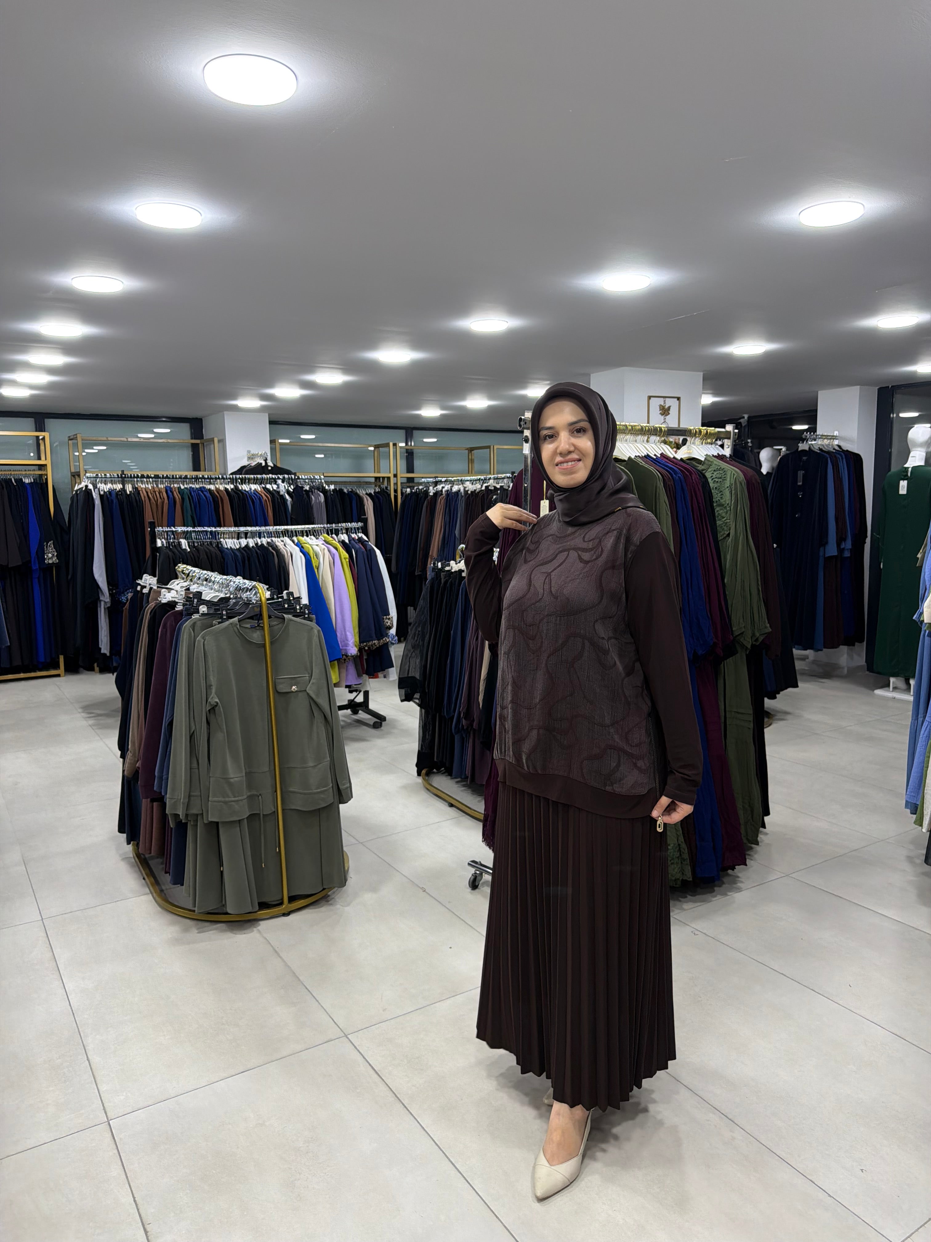 EFRAZE KUPRA ETEKLİ TAKIM
