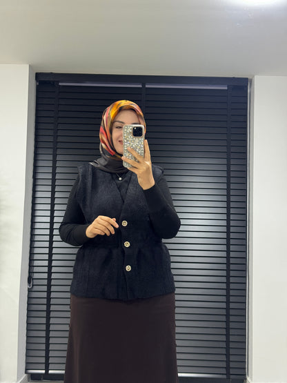 KÜBRA DÜĞMELİ ETEK