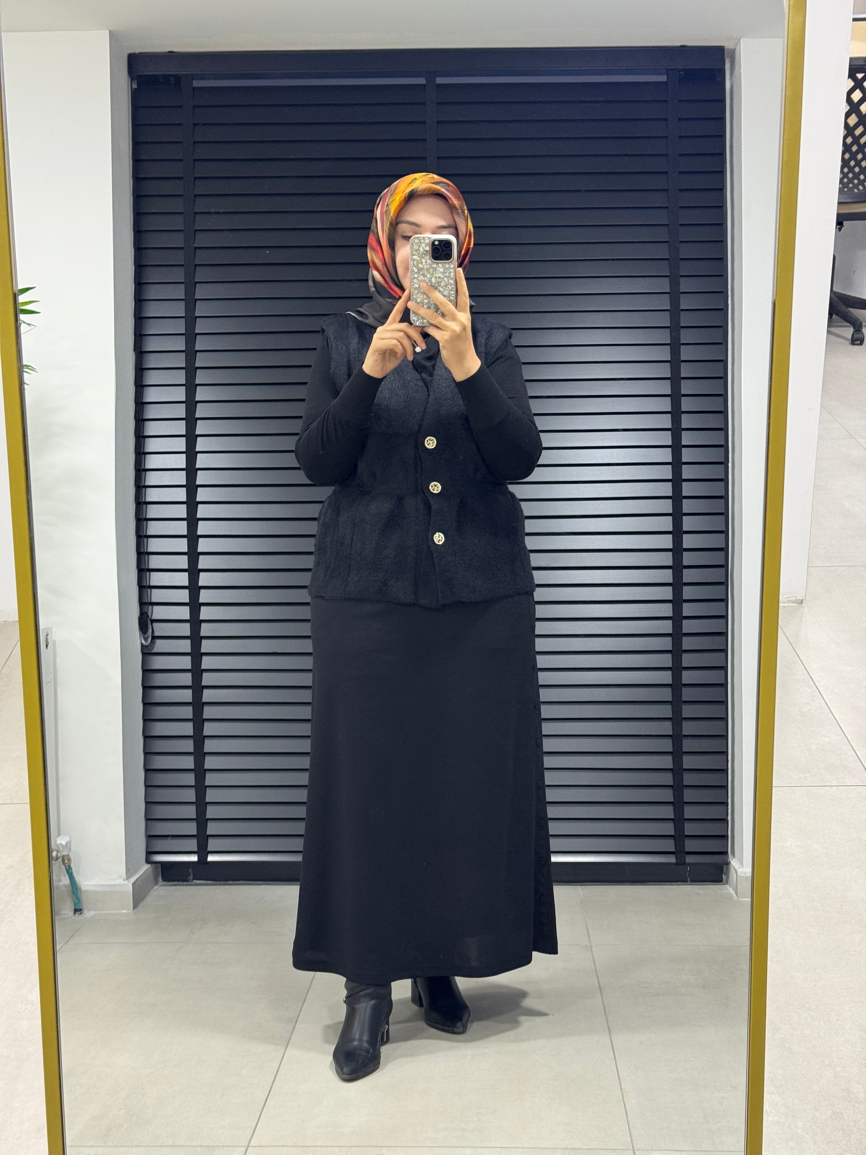 KÜBRA DÜĞMELİ ETEK