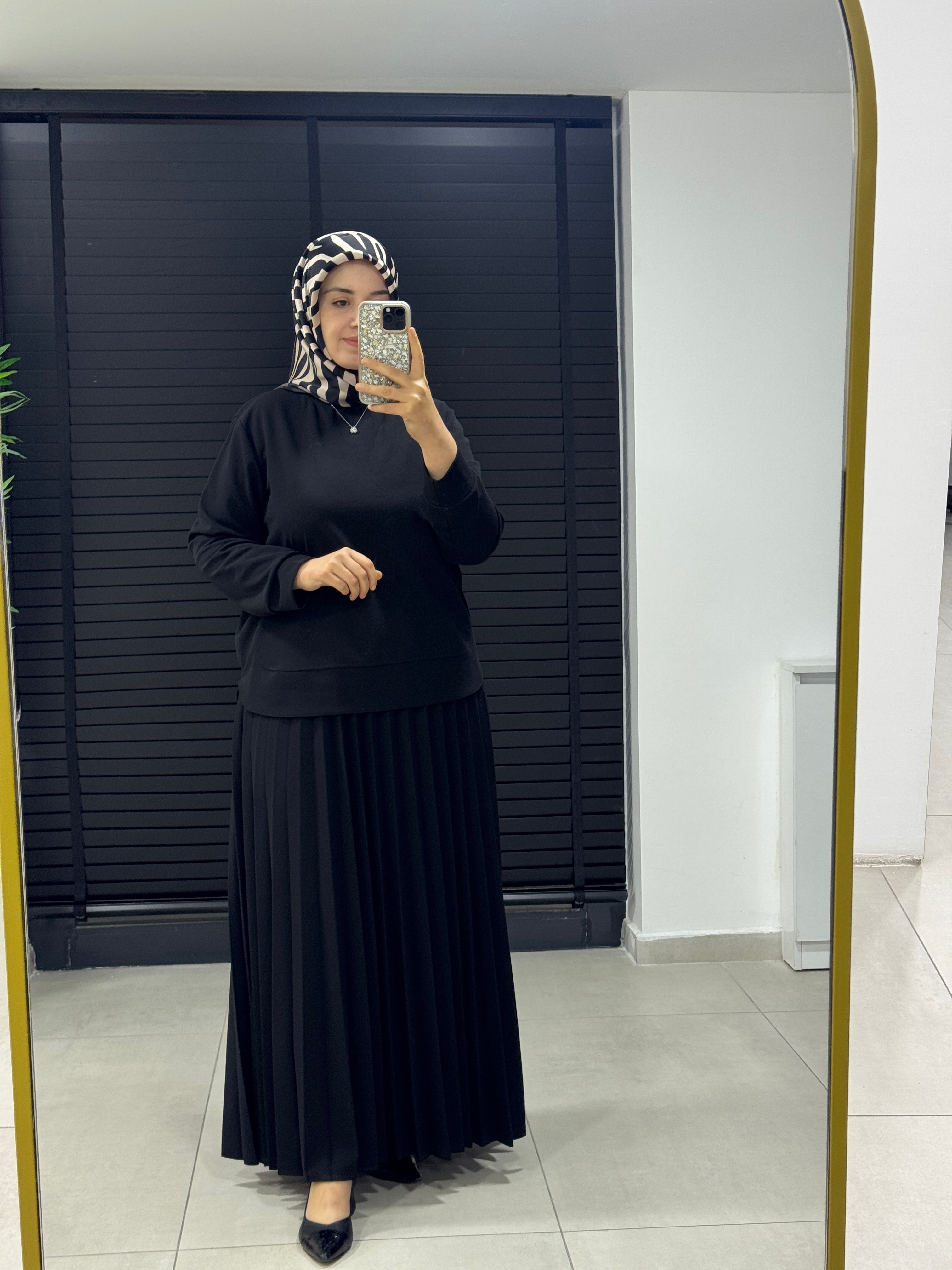 KÜBRA PİLELİ ETEK