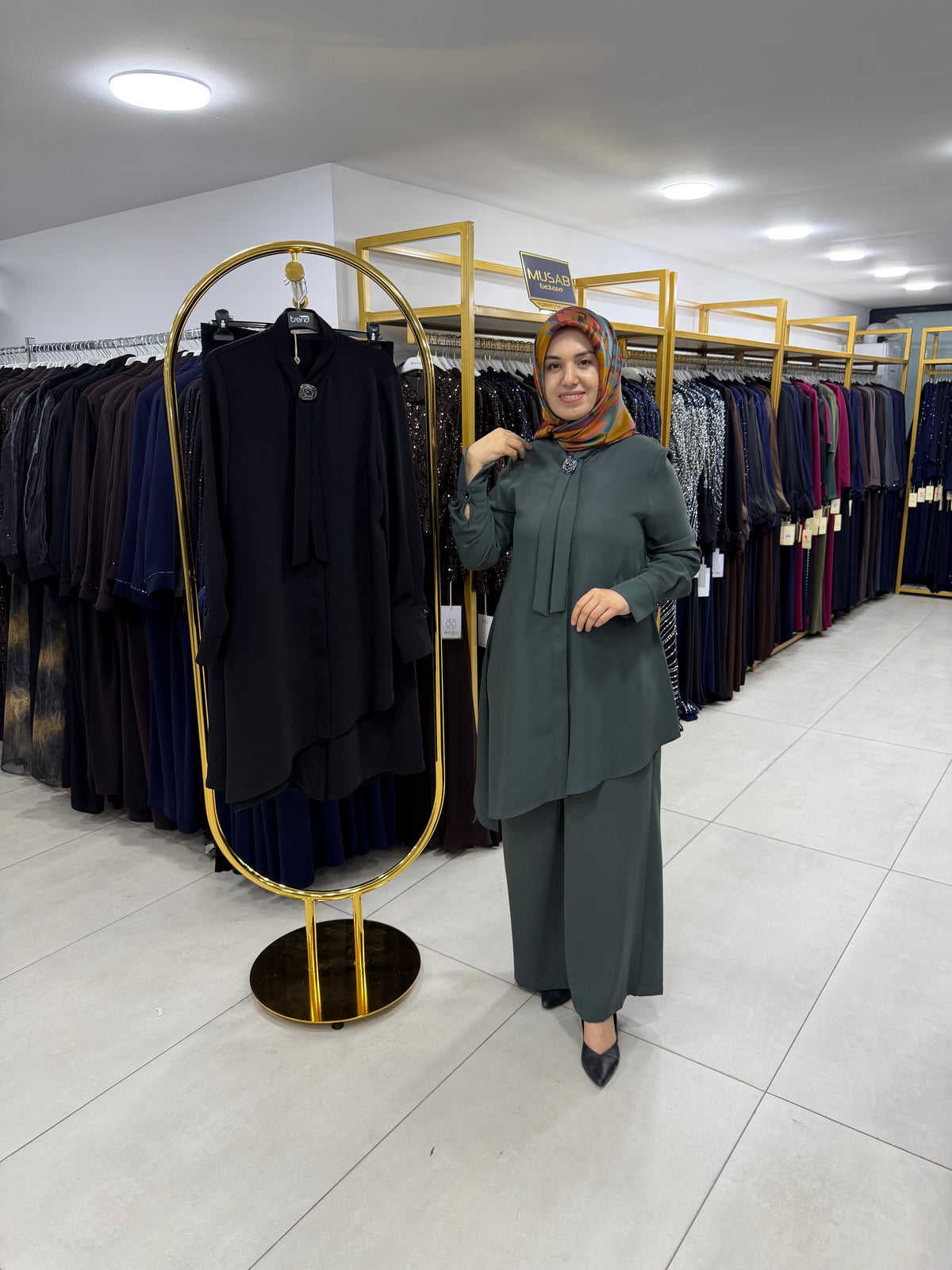 ARMİNE AVENNA TAKIM