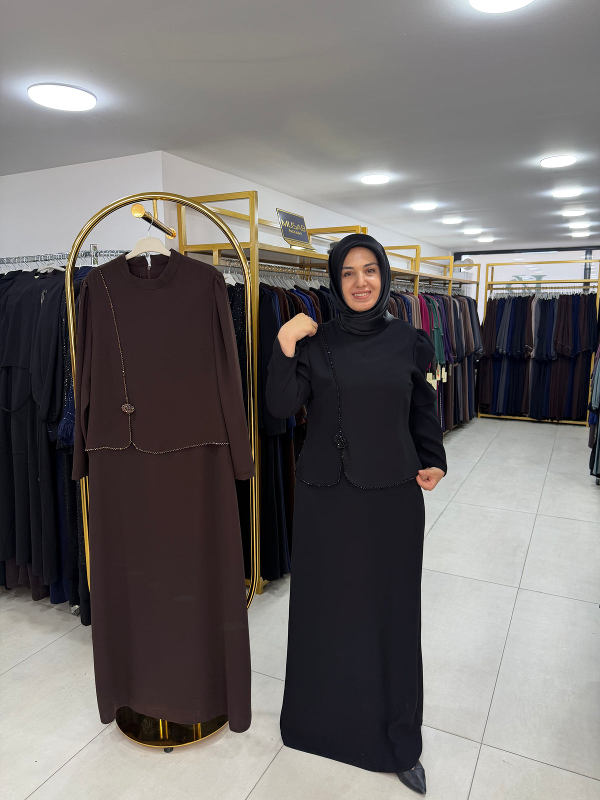 ARİZCE BROŞ DETAYLI ZARİF ELBİSE(3029)