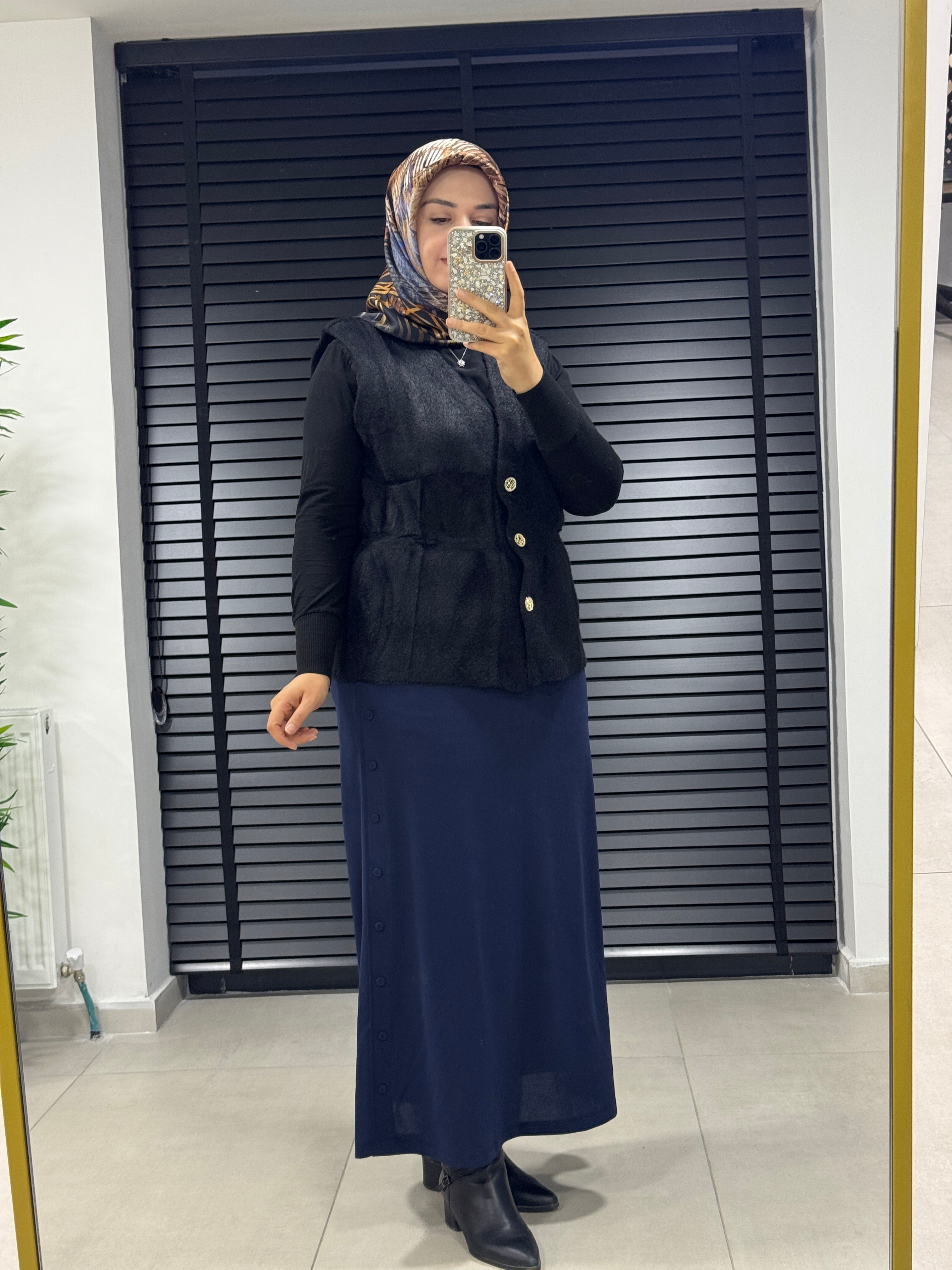 KÜBRA DÜĞMELİ ETEK