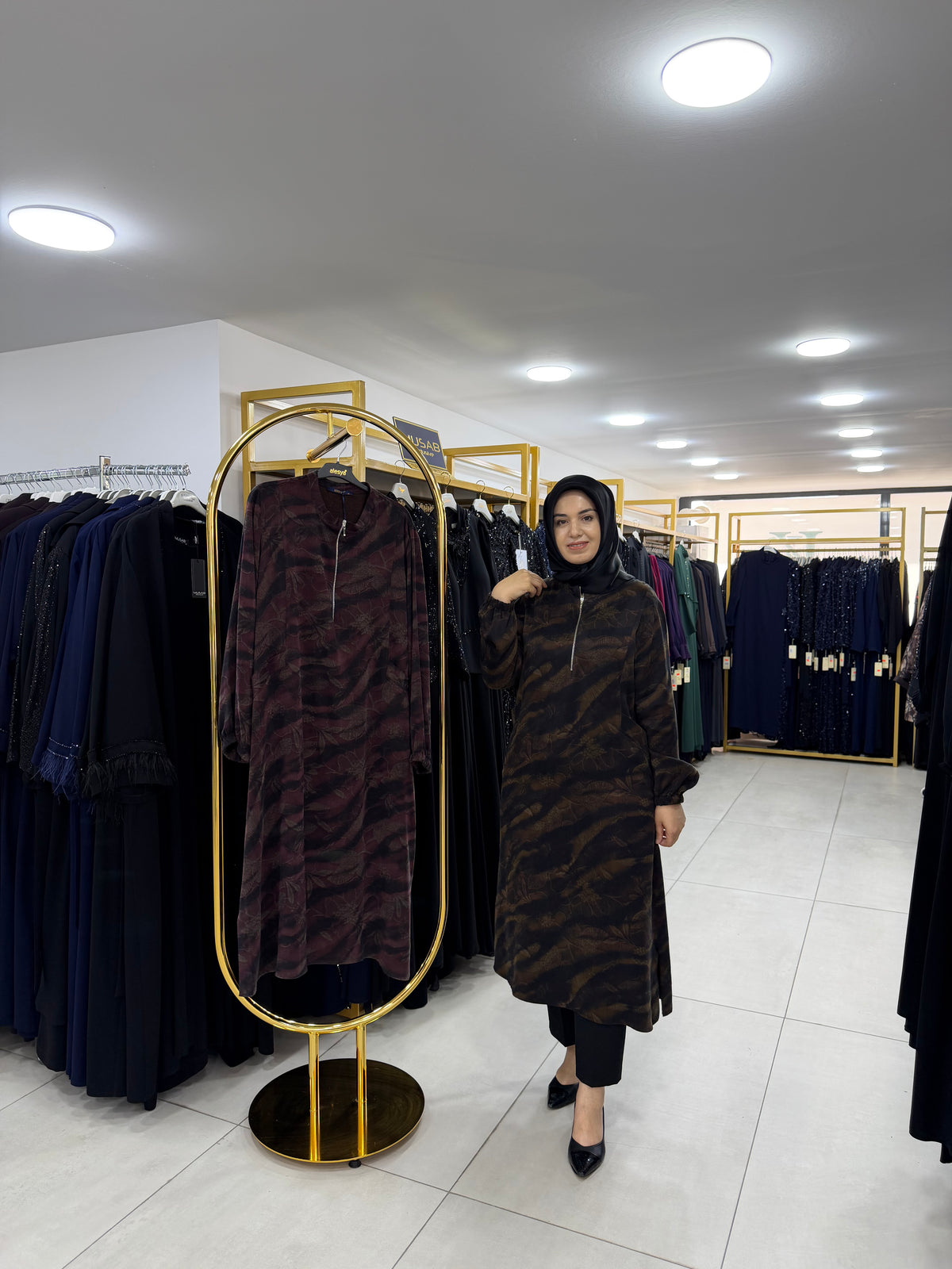 ALESYA İPEK KUPRA KENDİNDEN DESENLİ CEP GÖRÜNÜMLÜ FERMUARLI TUNİK