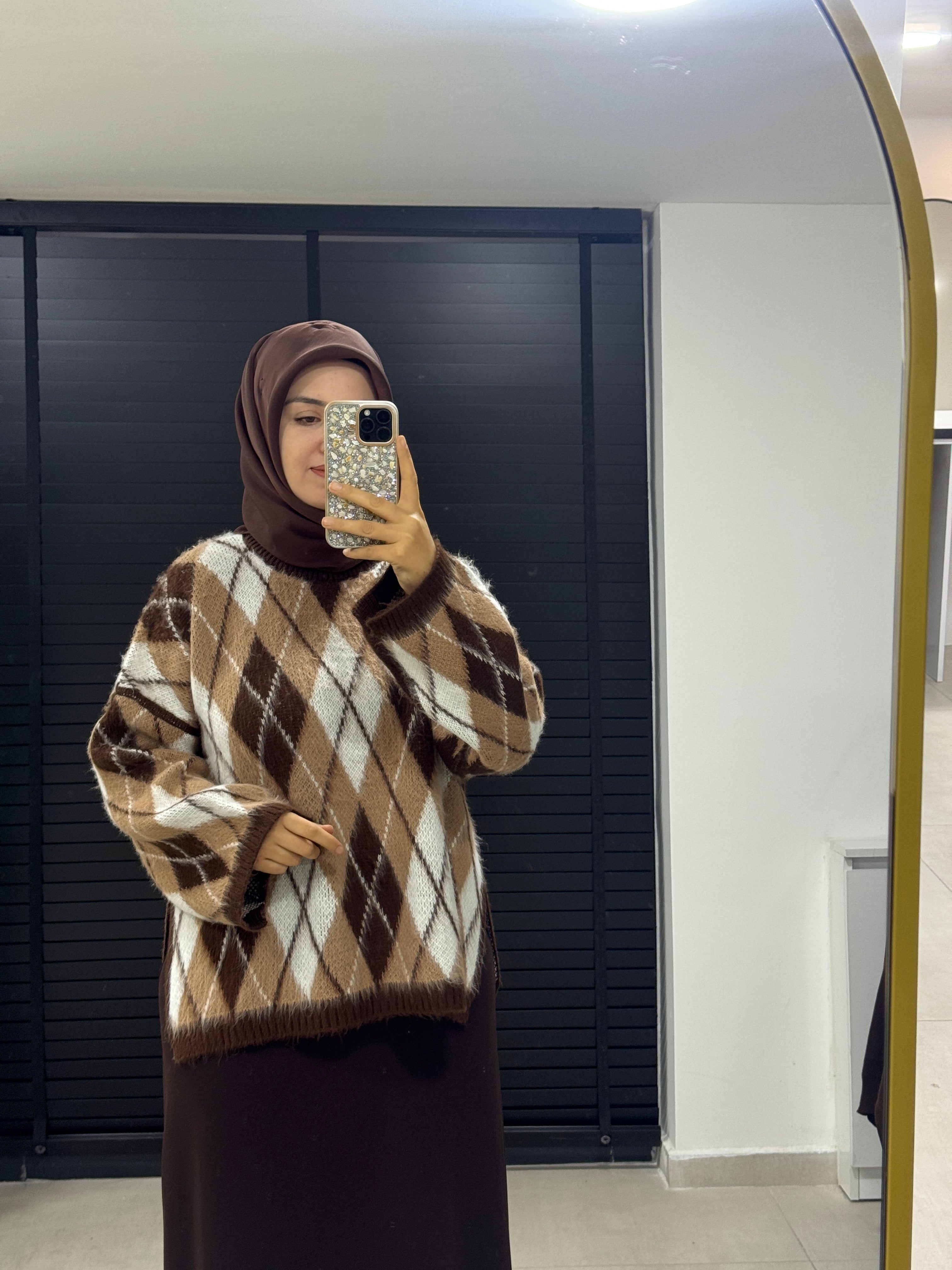 KÜBRA BAKLAVA DESENLİ KAZAK