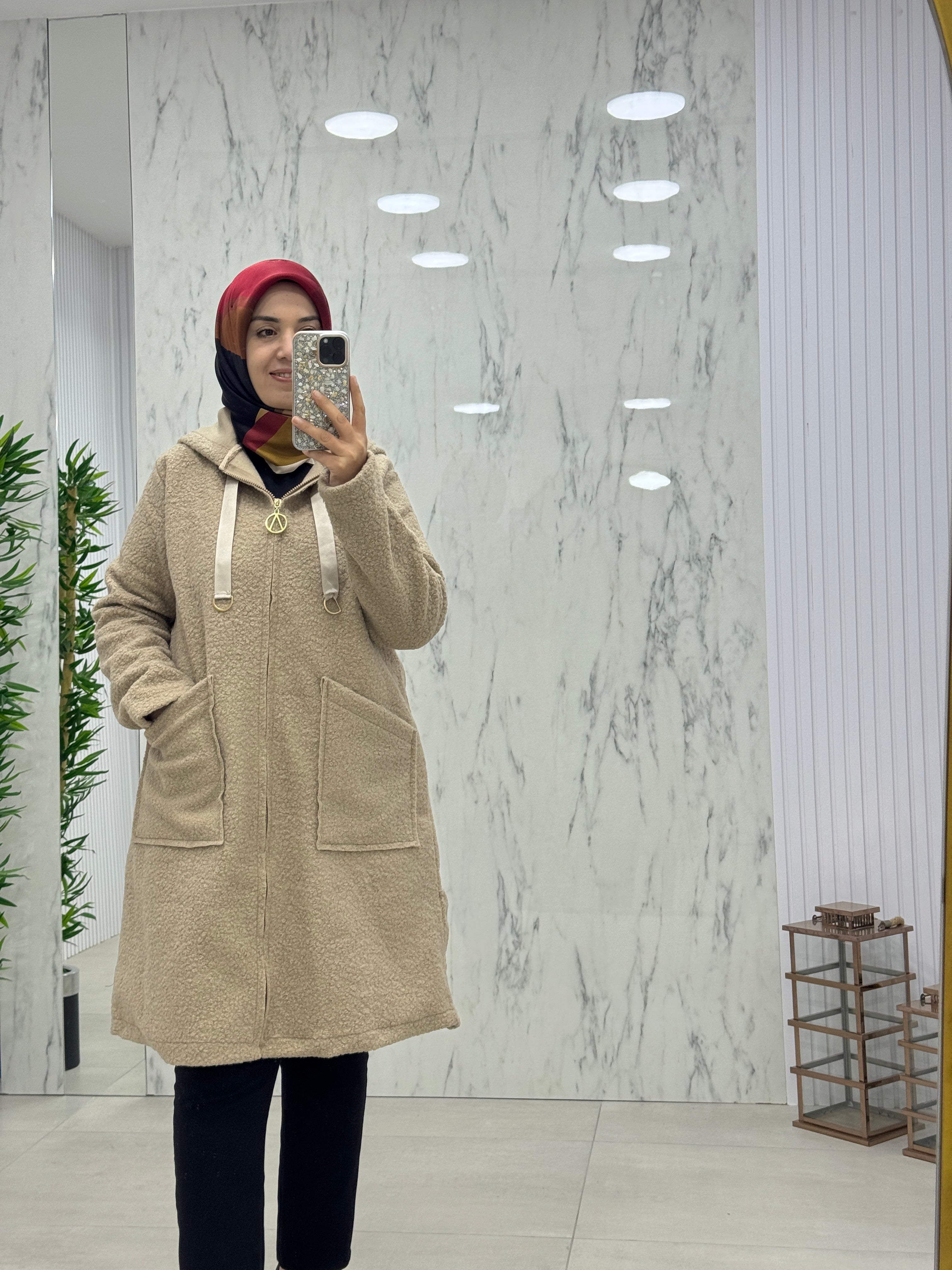 AYŞE AKAY KUZU KABAN