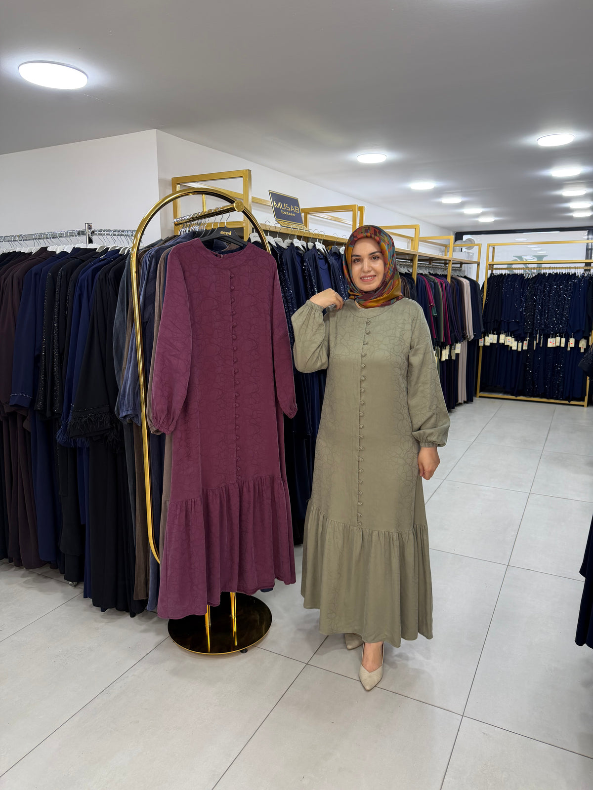 ALESYA İPEK KUPRA KENDİNDEN DESENLİ ELİBİSE