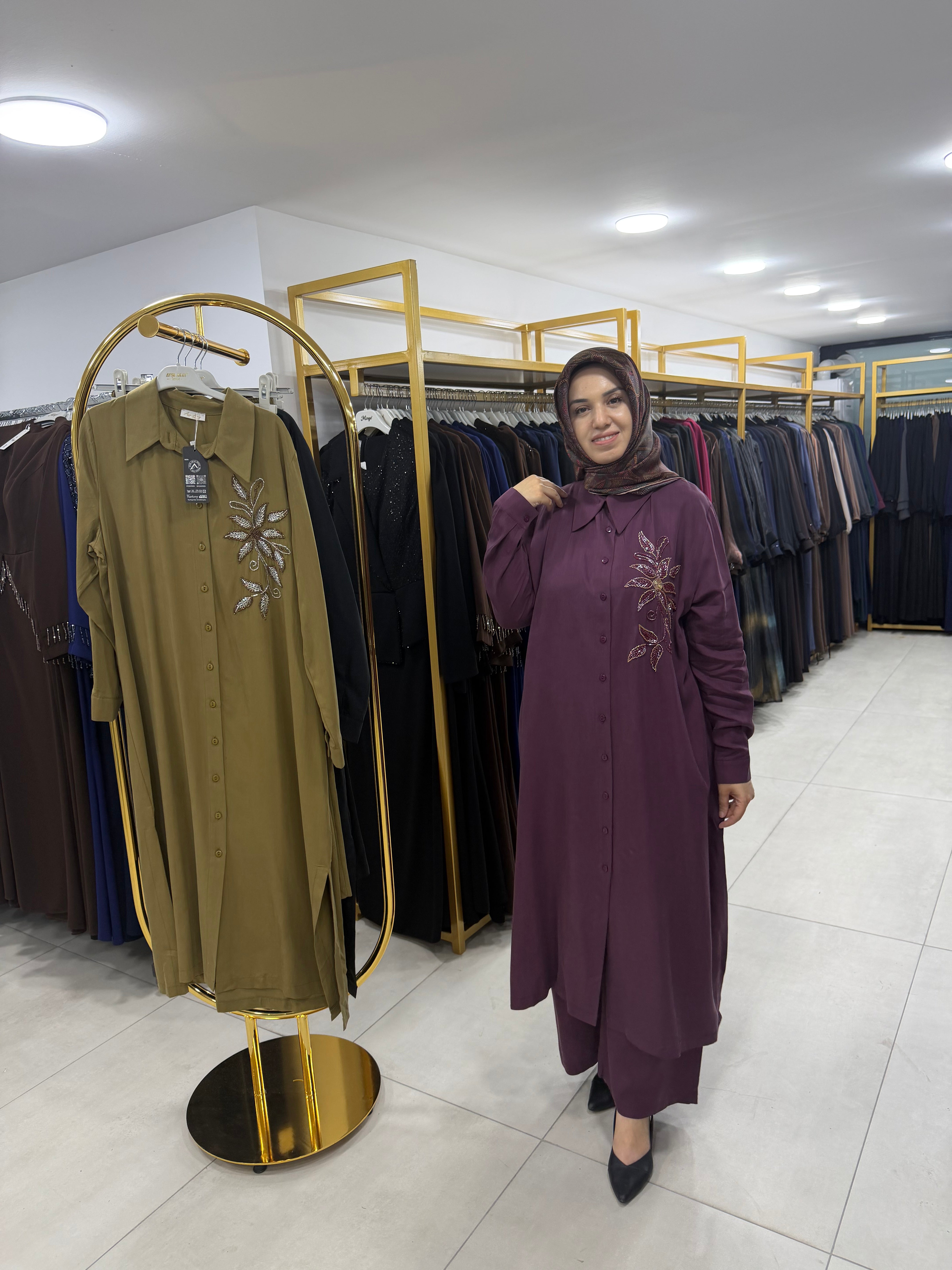 AYŞE AKAY TAŞ DETAYLI TENSEL TAKIM