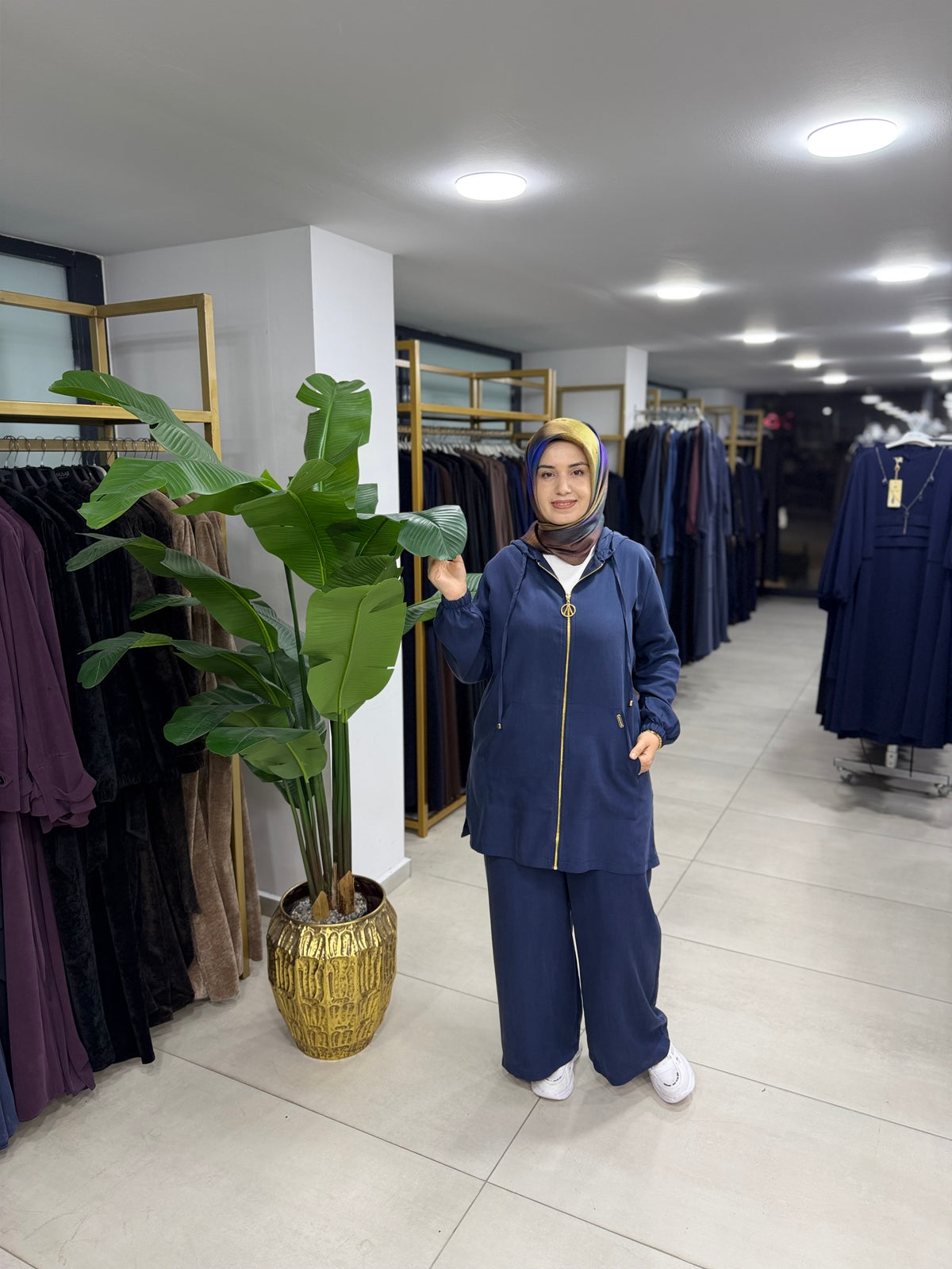 AYŞE AKAY KAPÜŞONLU FERMUARLI TAKIM (5112)